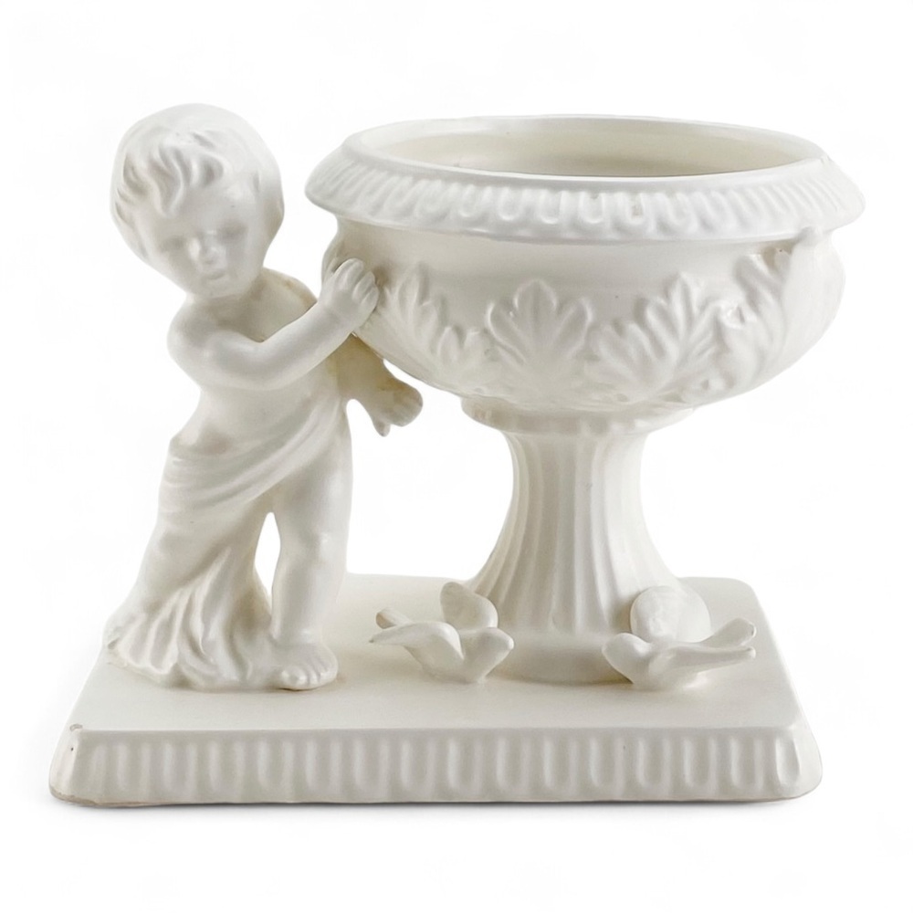 Vintage 1962 INARCO Cupid Doves Romantic Ivory Ceramic Vase/Planter E-867​